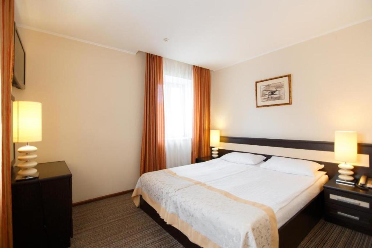 Optima Kropyvnytskyi Hotel Екстериор снимка