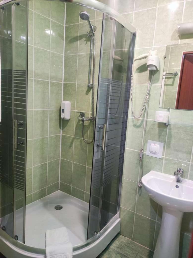 Optima Kropyvnytskyi Hotel Екстериор снимка