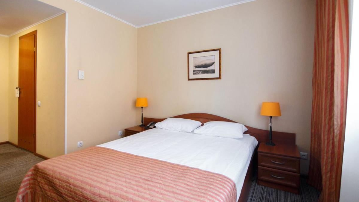 Optima Kropyvnytskyi Hotel Екстериор снимка