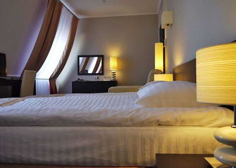 Optima Kropyvnytskyi Hotel Екстериор снимка