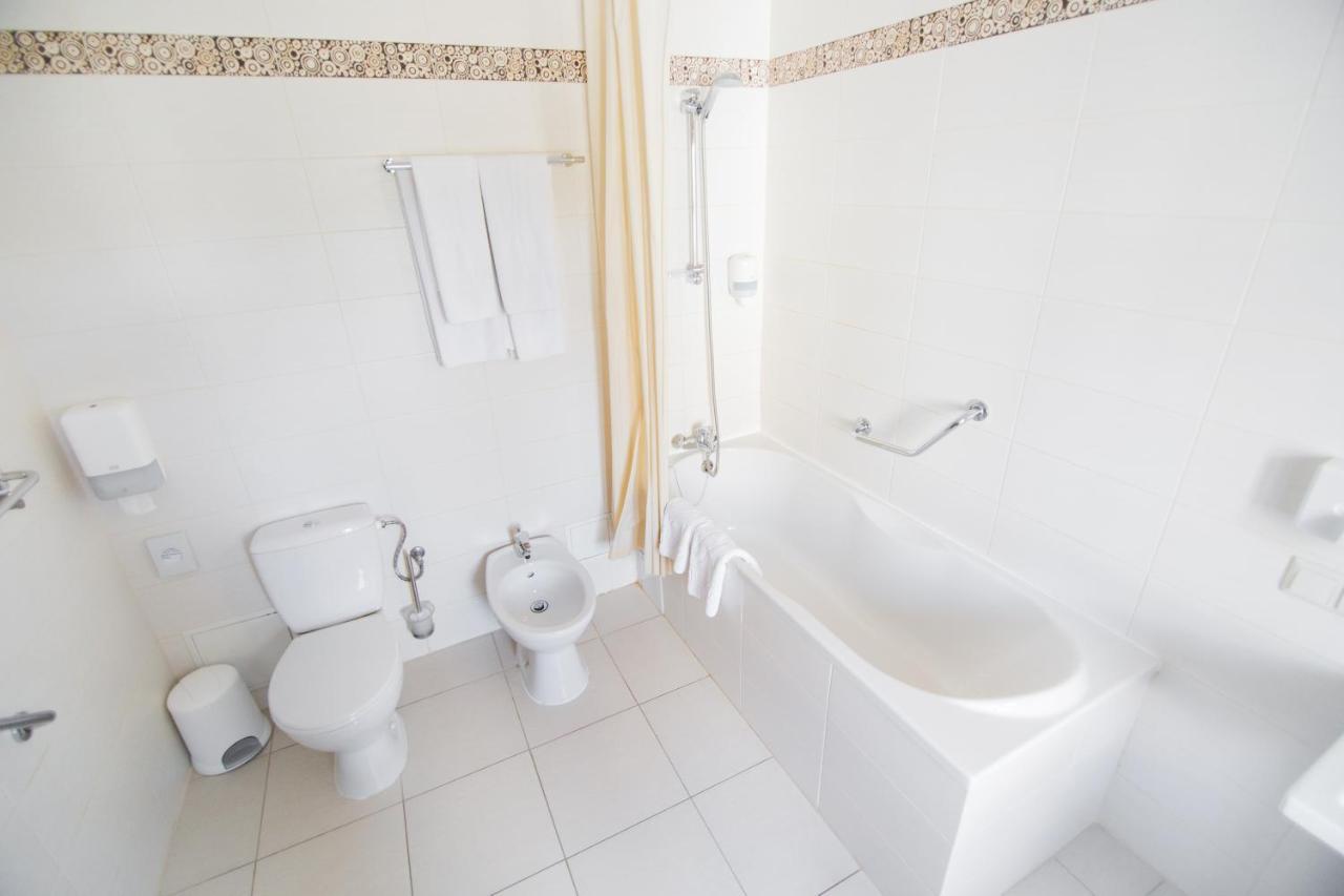 Optima Kropyvnytskyi Hotel Екстериор снимка