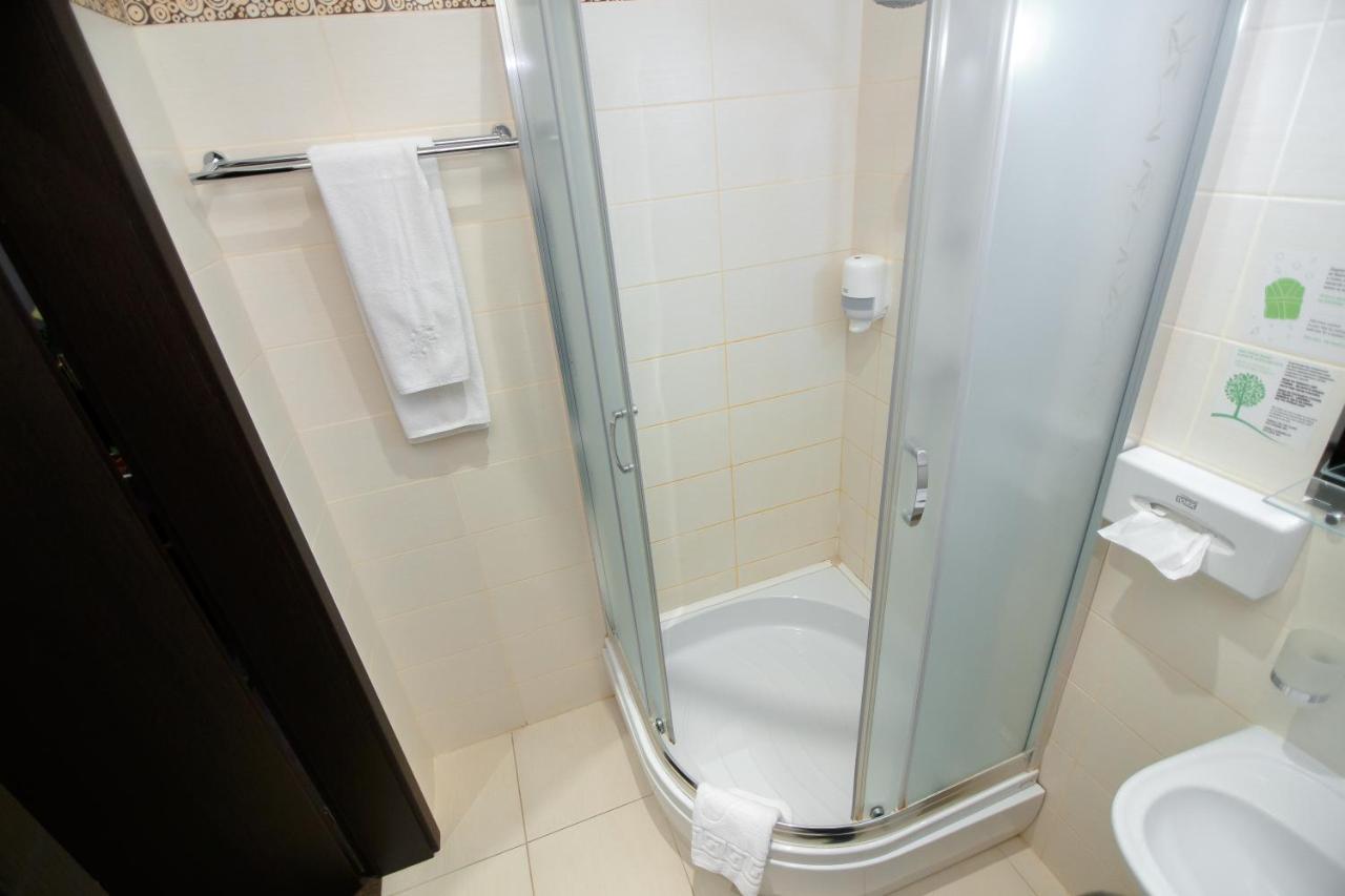 Optima Kropyvnytskyi Hotel Екстериор снимка