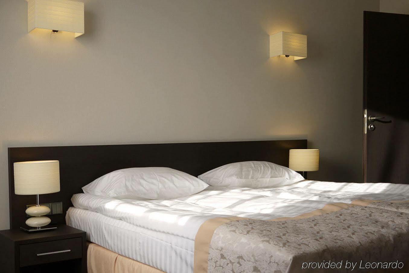 Optima Kropyvnytskyi Hotel Екстериор снимка